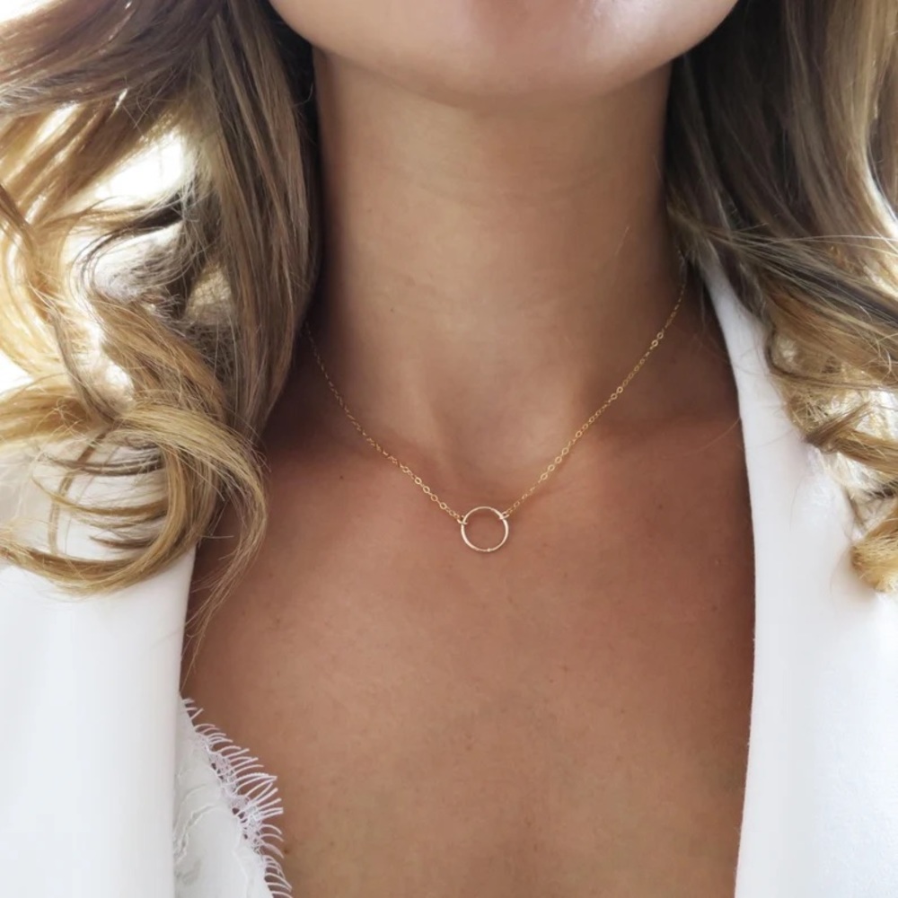 Dainty 14k Gold Hammered Circle Eternity Necklace